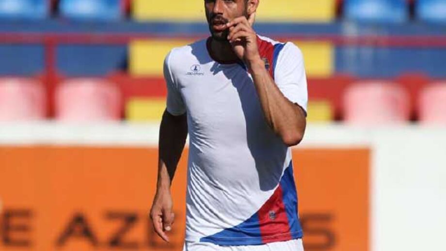 Bura contratado por uma temporada