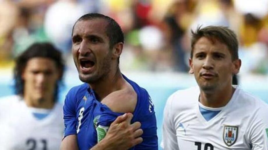 "Canibal do Ajax" não aprendeu com 17 jogos de castigo