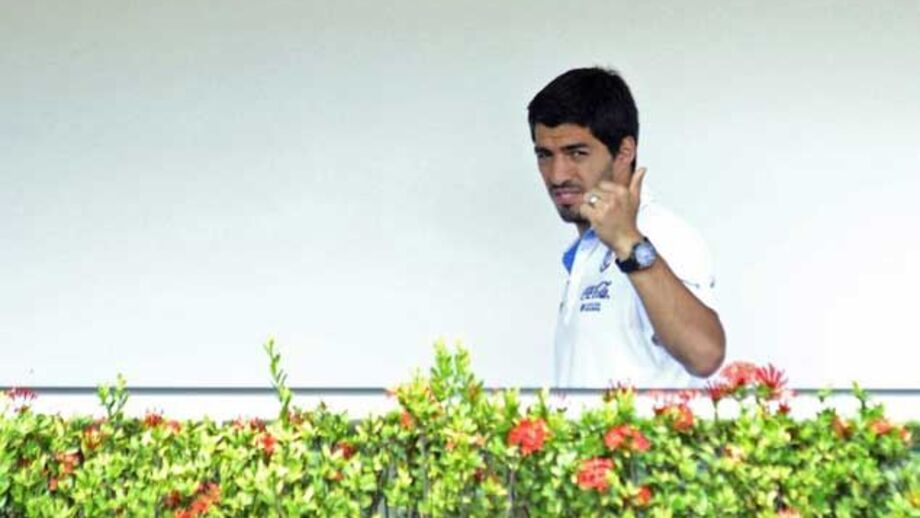 Luis Suárez obrigado a abandonar "quartel-general"