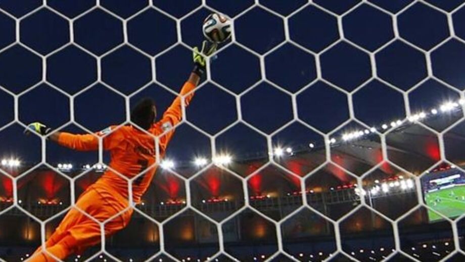 Colômbia-Uruguai, 2-0: Fantástico James e... adeus fantasma