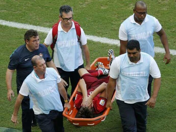 Lesões de Coentrão e Hugo Almeida preocupam Seleção