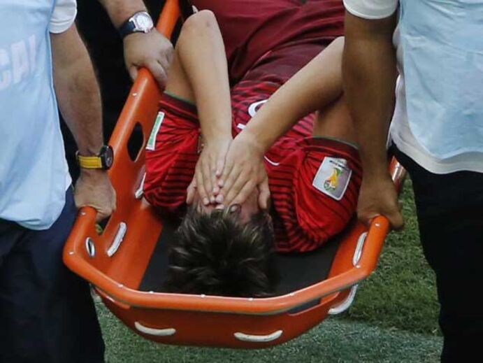 Lesões de Coentrão e Hugo Almeida preocupam Seleção