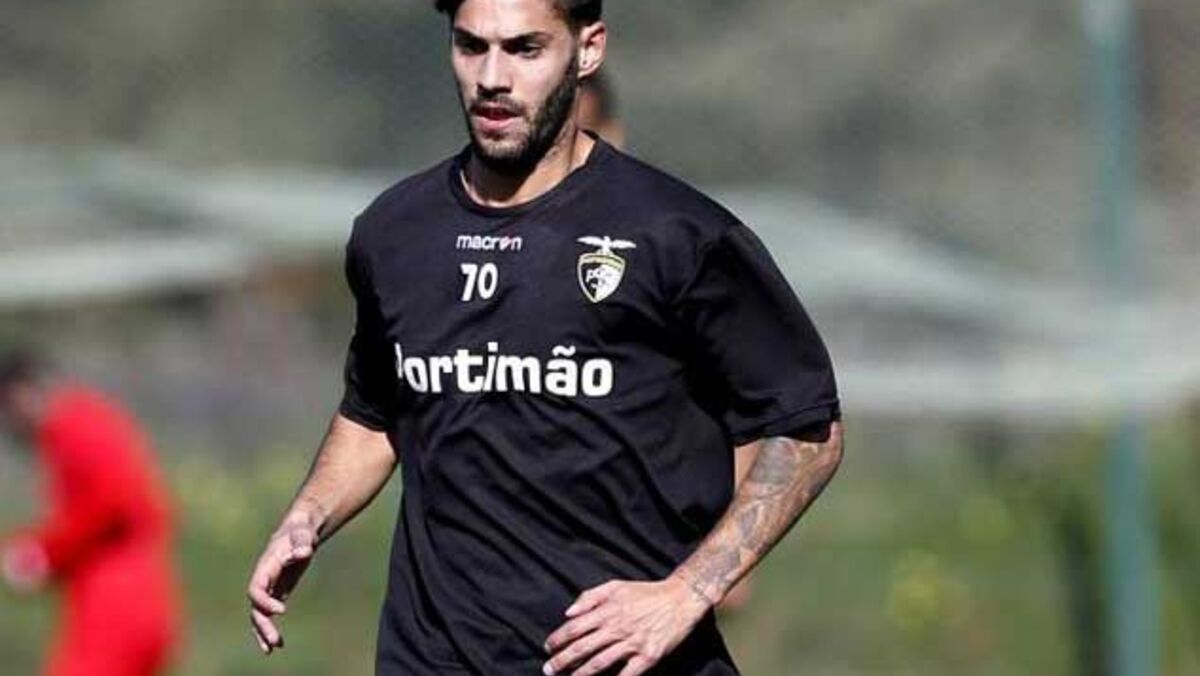 Negocio Por Quinaz Sem Efeito Ud Oliveirense Jornal Record