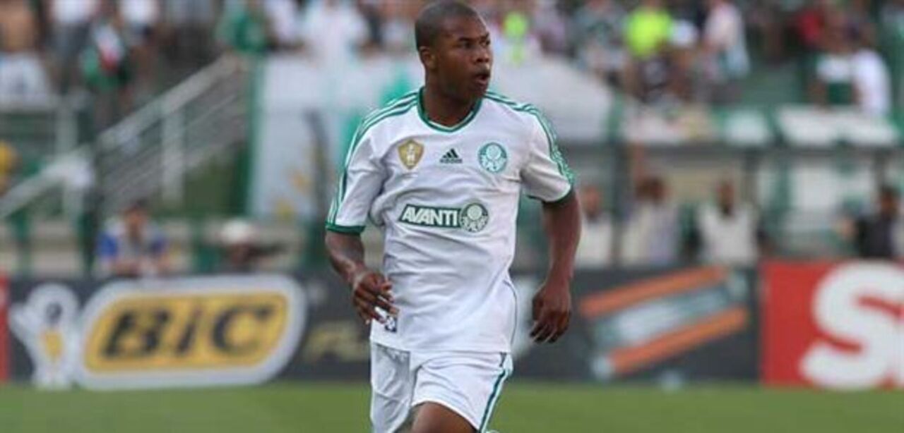 Luís Felipe chega para reforçar a defesa