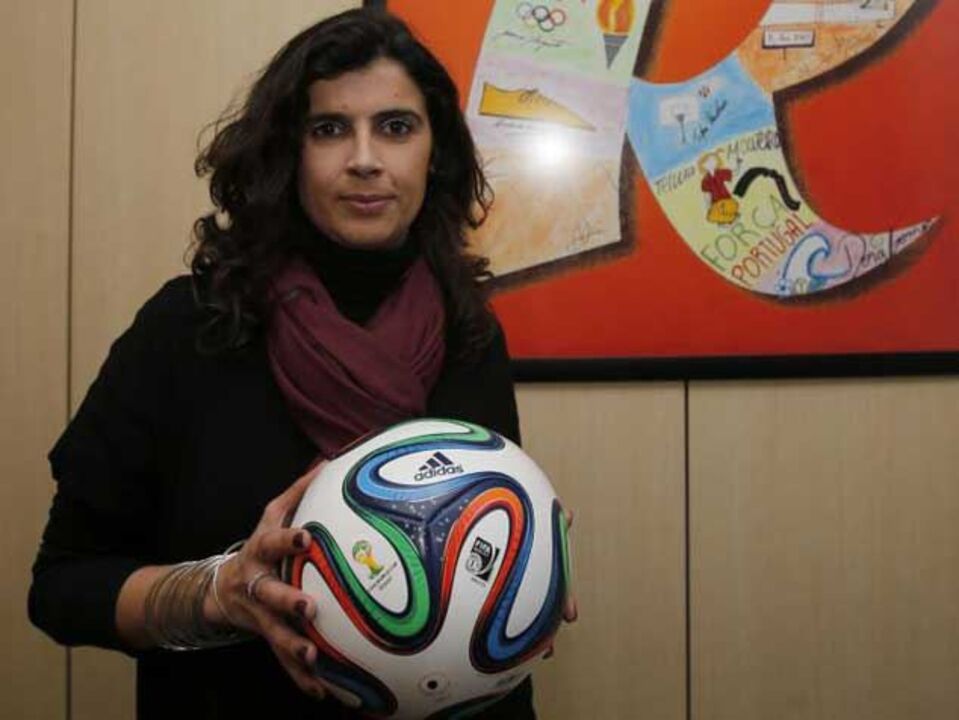 Helena Costa: «Gauld é imprevisível mas o Messi é de outro planeta»