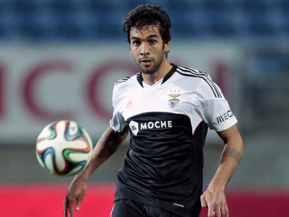 Sílvio entre os debutantes no Seixal