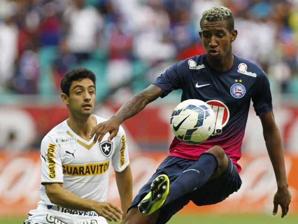 Bahia oficializa venda de Talisca