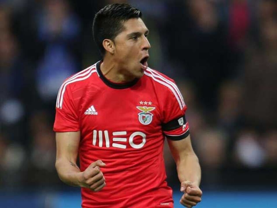 Enzo Perez distiguido como melhor jogador da época 2013/14