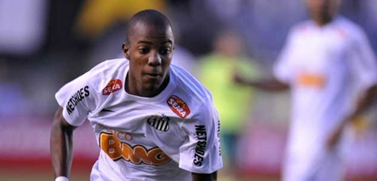 Águias recusam pagar por Victor Andrade