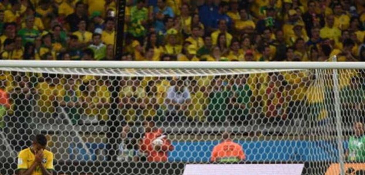 Canarinha sofre pior derrota de sempre