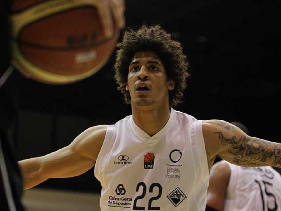 Arnette Hallman: «Estou muito feliz com este regresso»