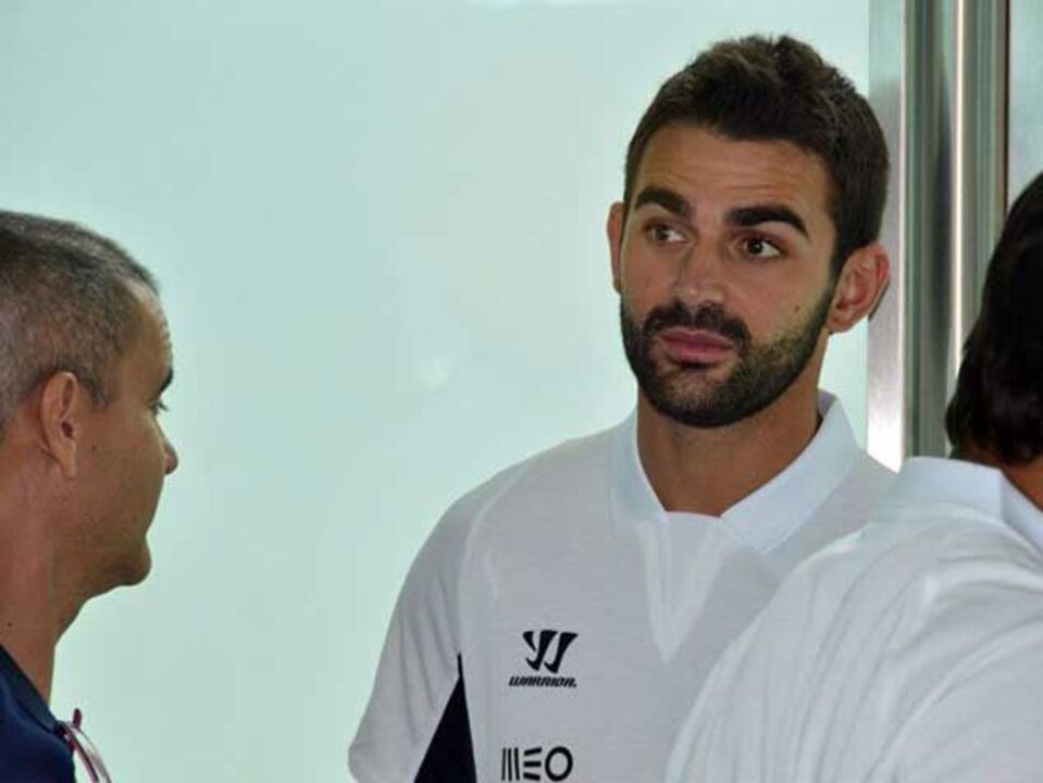 Adrián custou 11 milhões de euros aos dragões