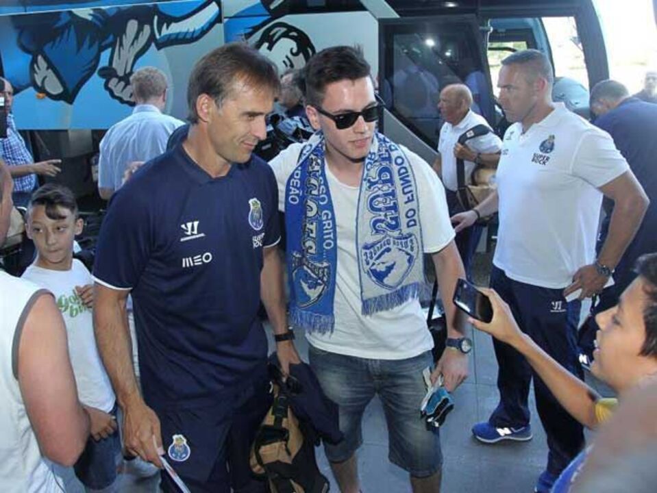 Dragões aterram na Holanda em silêncio