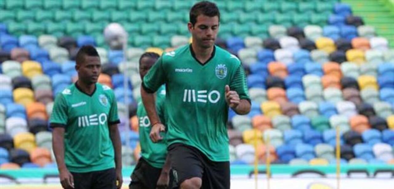 Viola e Cissé relegados para a equipa B