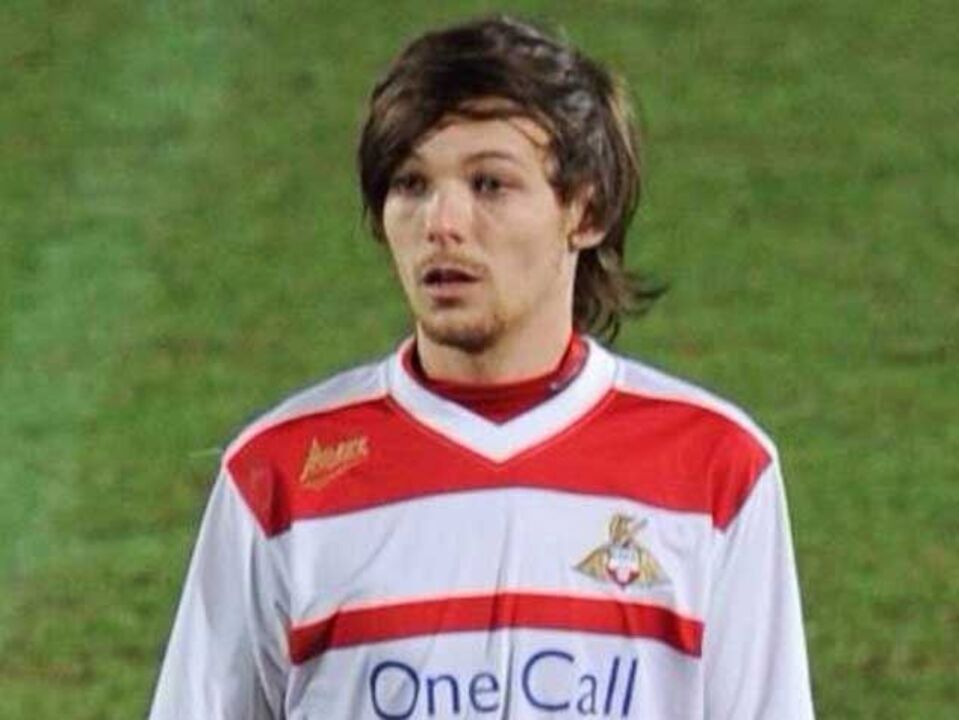 Louis Tomlinson encanta na Mealhada