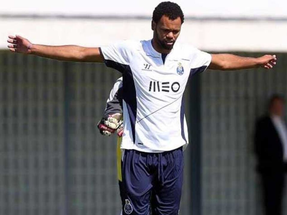 Pinto da Costa pediu à Roma 10 milhões por Rolando