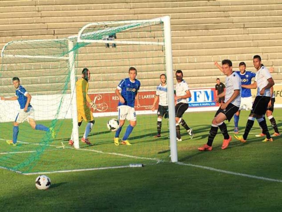 Famalicão impõe derrota pesada