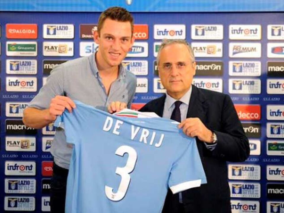Stefan de Vrij: «Estou muito feliz por chegar à Lazio»