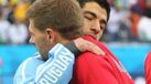 Gerrard: «Fui um prazer jogar com um talento como Suárez»