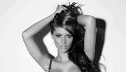 Jessica Jane Clement: com um corpinho destes... 
