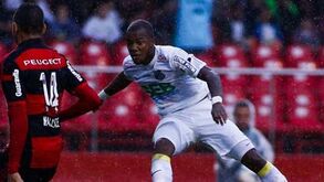 Promessa do Santos entrou em guerra e estagnou