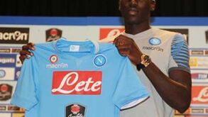 Koulibaly apresentado no Nápoles