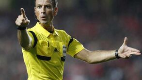 Mark Clattenburg apita Real Madrid-Sevilha