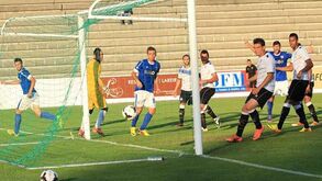 Famalicão impõe derrota pesada