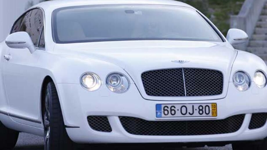 Carlos Martins entre os primeiros a chegar