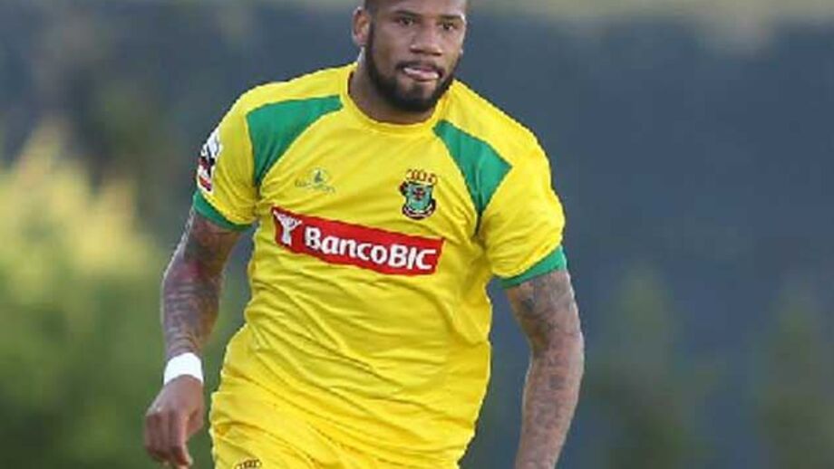 Bebé continua na agenda