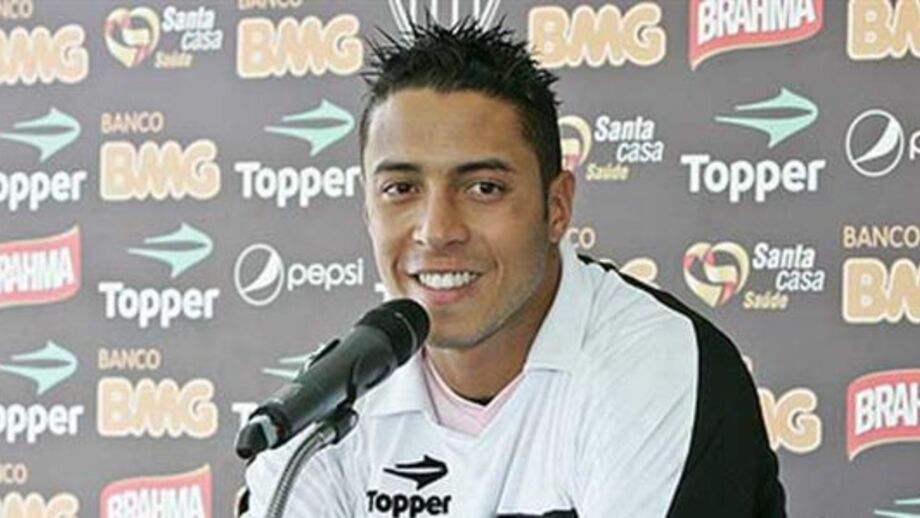 Lee Oliveira: «Vou lutar pela titularidade»