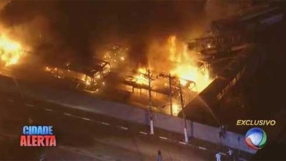 Rio e São Paulo a ferro e fogo após eliminação