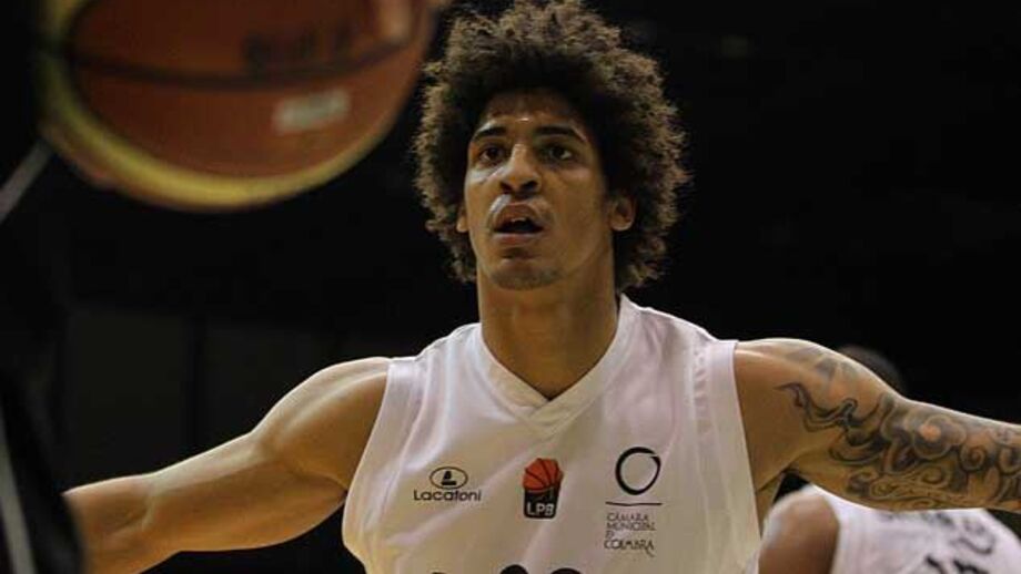 Arnette Hallman: «Estou muito feliz com este regresso»