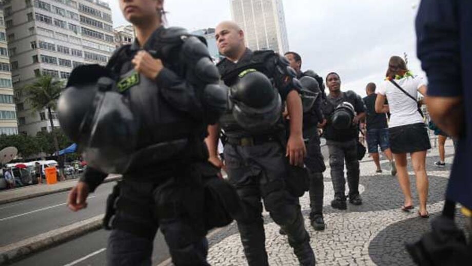 Confrontos após derrota do Brasil levam a reforço da segurança