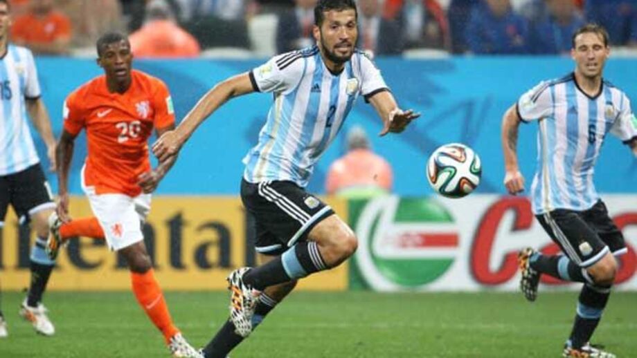 Ezequiel Garay: «Não somos só quatro ou cinco jogadores»