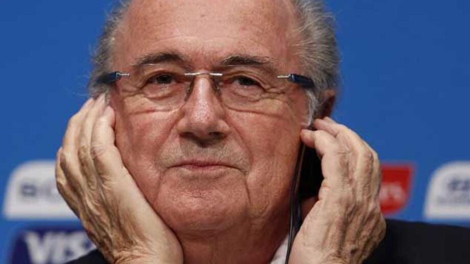 Blatter: «Fiquei surpreendido com Bola de Ouro para Messi»