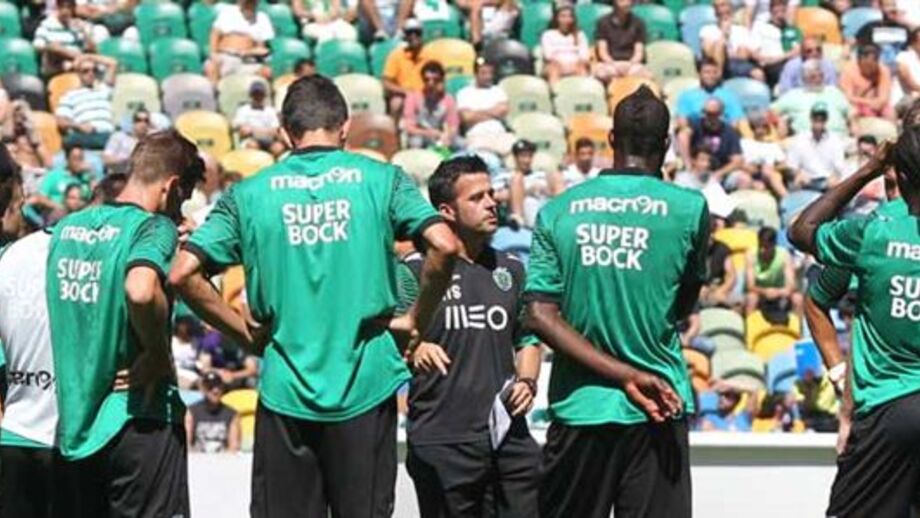 Defender a honra vencendo troféu