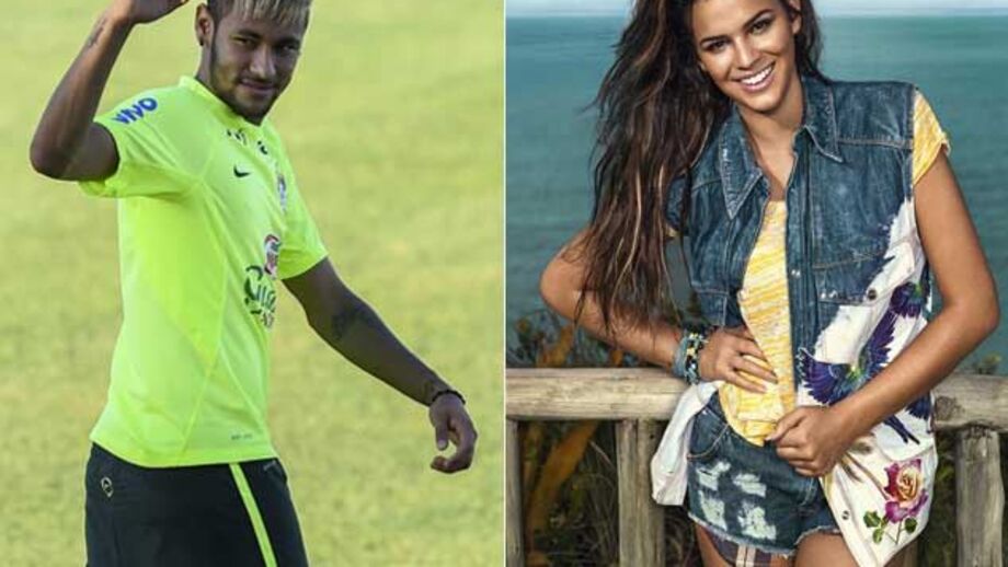 Bruna e Neymar estão a aproveitar o sol de Ibiza