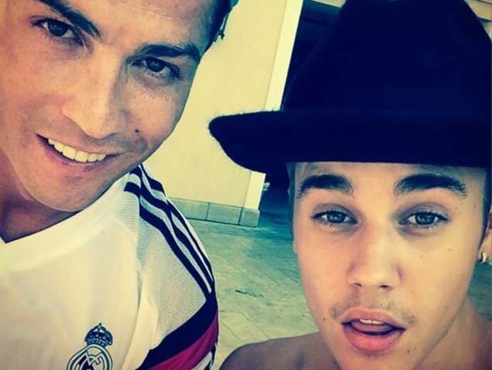 Cristiano Ronaldo 'prepara nova época' com... Justin Bieber