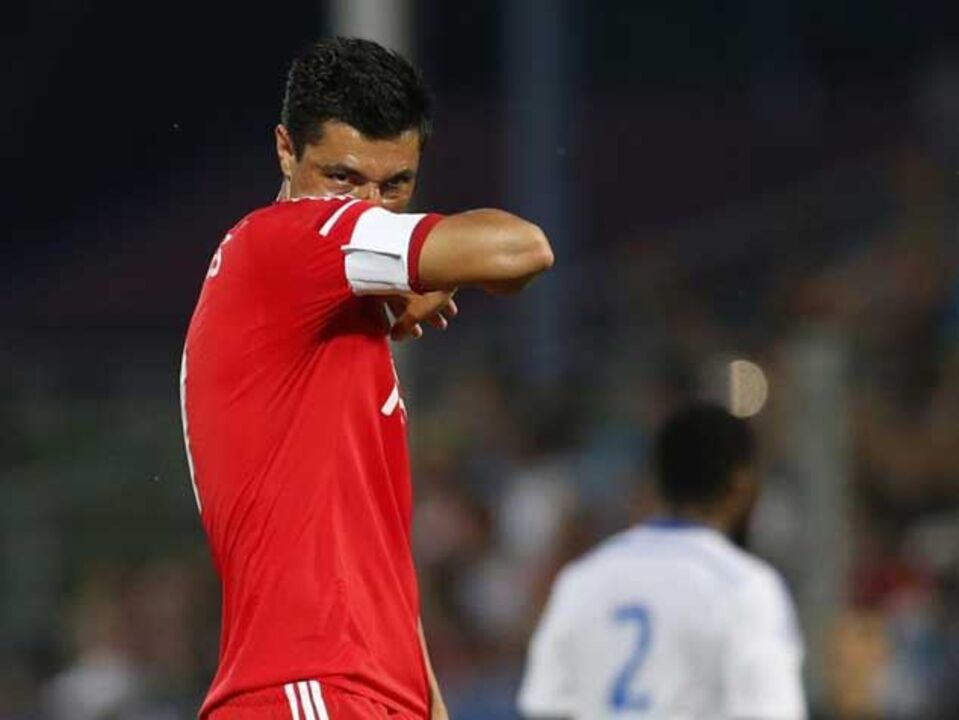 Cardozo nem sequer está no banco