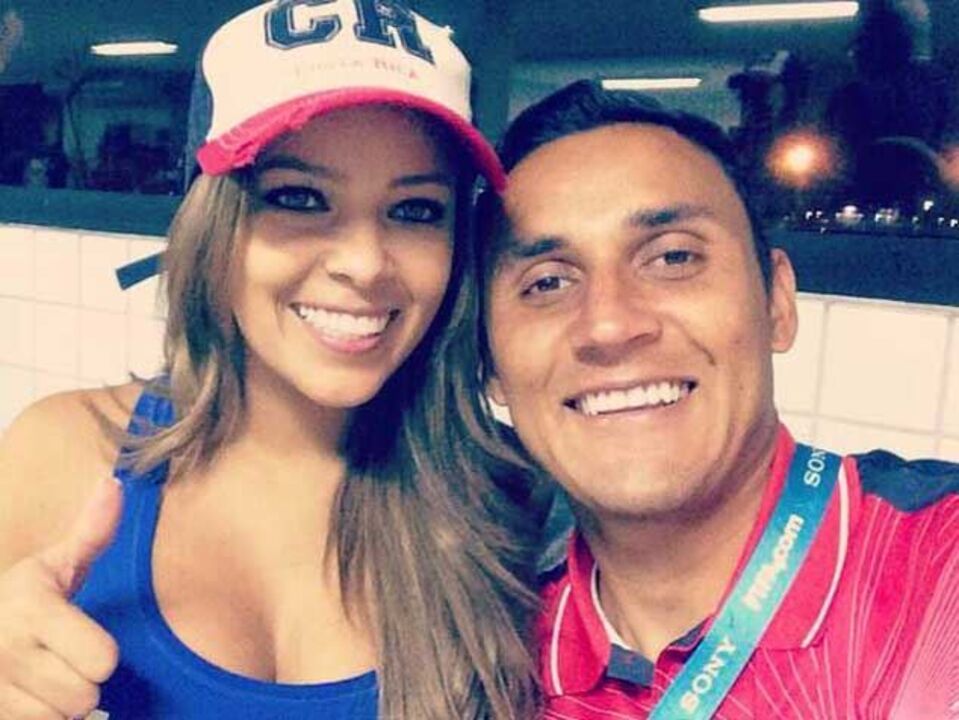 Andrea Salas no centro das atenções