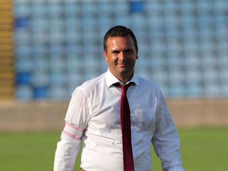 Santa Clara-Oriental, 1-1: Açorianos mais perto da vitória