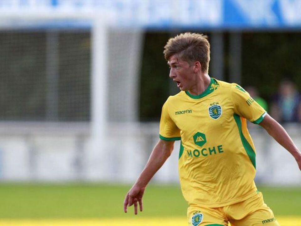 Sporting B-Santa Clara, 3-1: Leões vencem com Gauld a titular