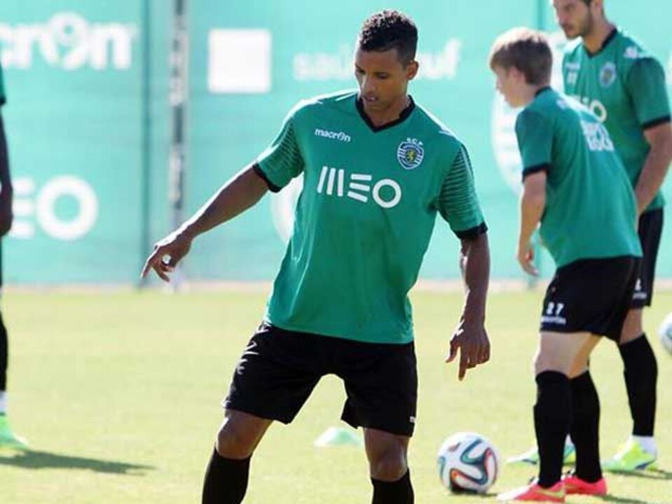 Siga a entrevista de Nani, ao minuto