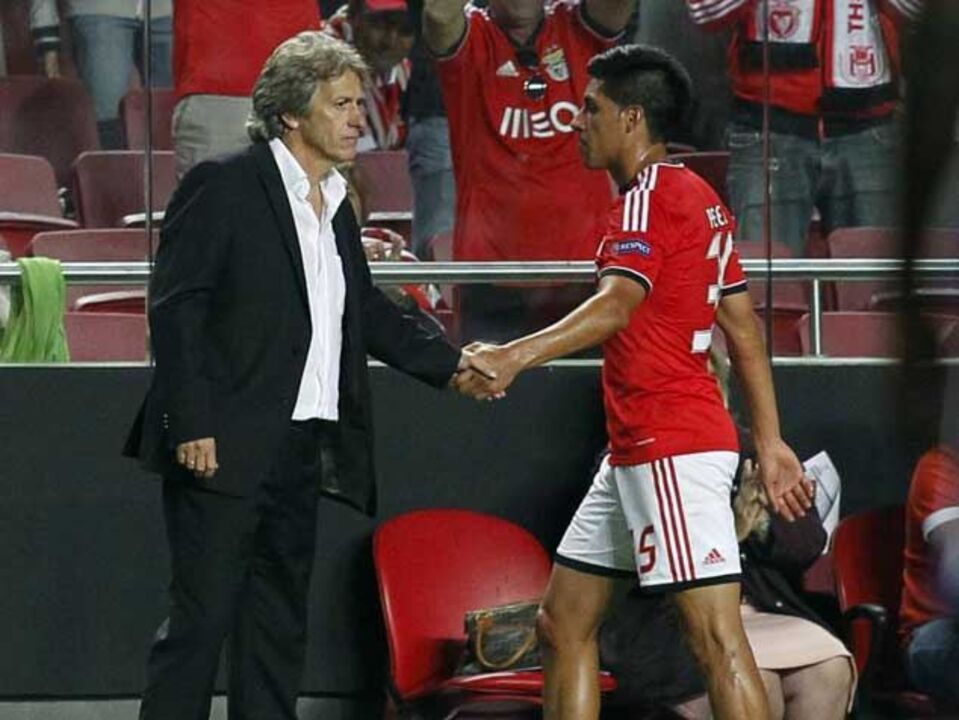 Jorge Jesus: «Se Enzo Pérez não jogar no Bessa, joga frente ao Sporting»