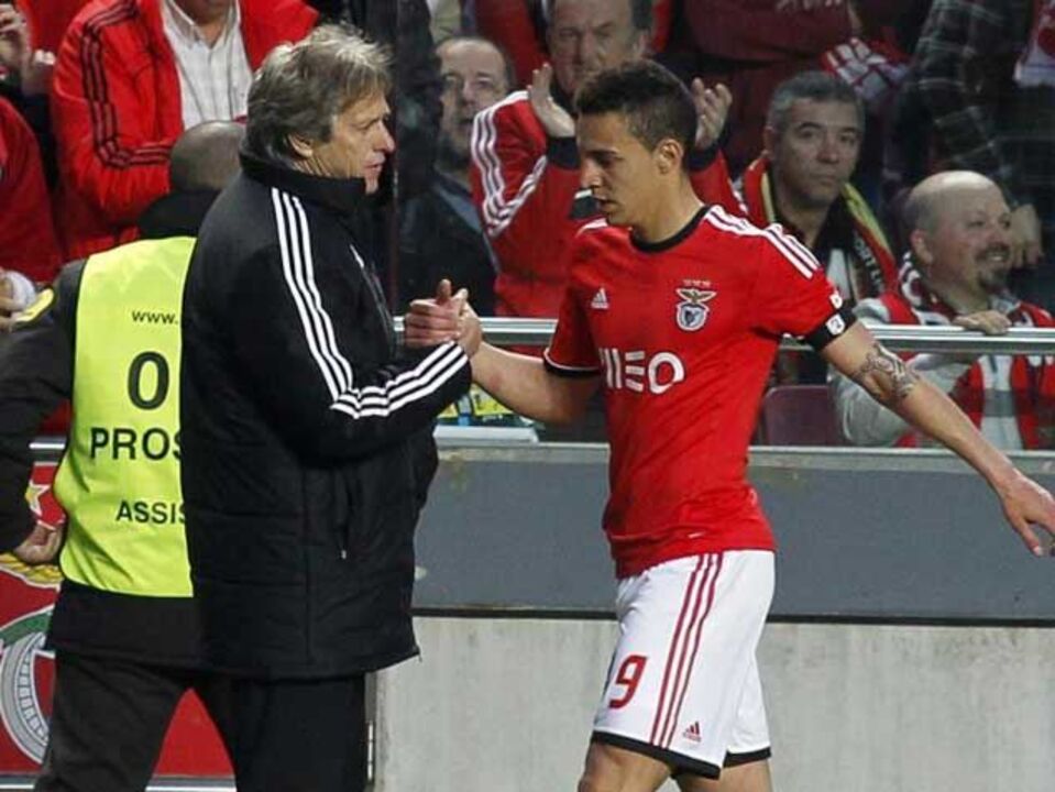 Jorge Jesus: «Queremos um avançado como Rodrigo»