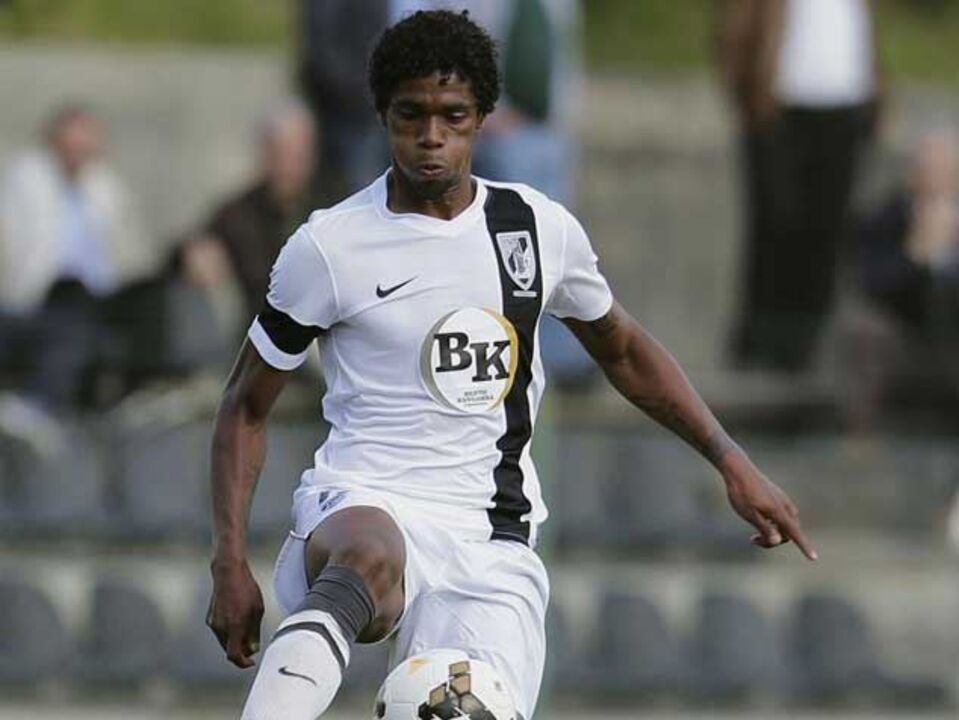 V. Guimarães B-Oriental, 2-2: