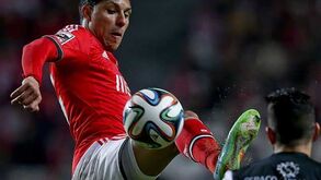 Agente de Enzo Pérez em Lisboa para resolver futuro