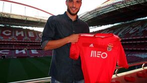 Águias oficializam Samaris por 10 milhões de euros