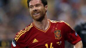 Xabi Alonso abandona a seleção espanhola
